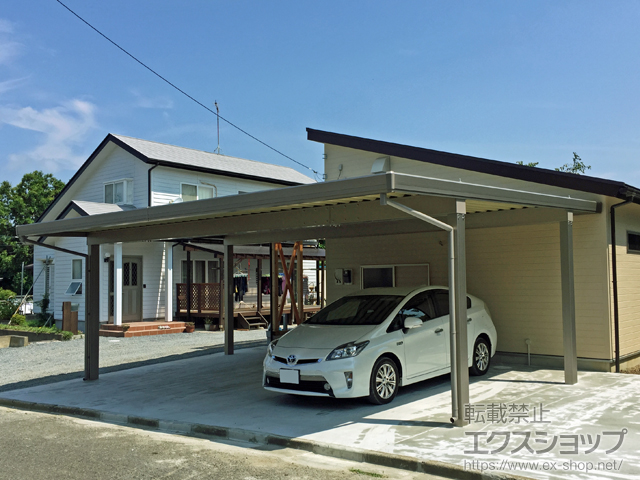 千葉県木更津市のLIXIL リクシル（トステム）のカーポート テリオスポートIII 3台用 角柱4本 積雪〜50cm対応 施工例