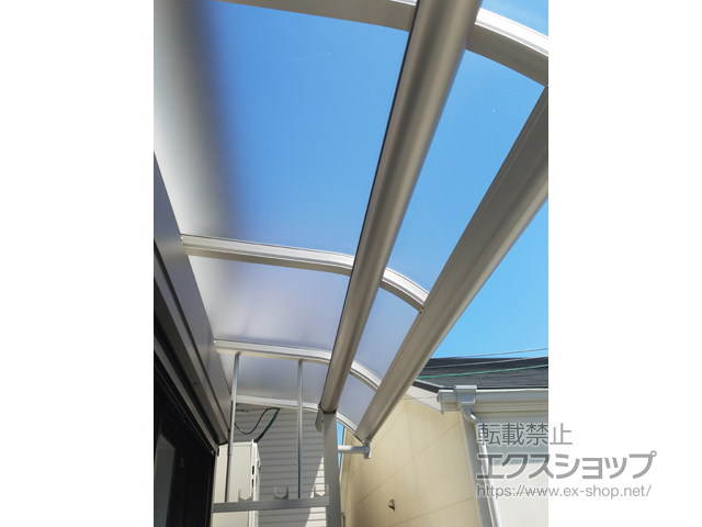 兵庫県西宮市ののバルコニー・ベランダ屋根 プレシオステラス R型 屋根タイプ 単体 積雪〜20cm対応 施工例