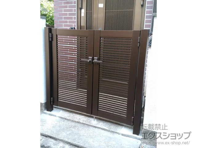 福岡県大牟田市のYKKAP門扉施工例(エクスライン門扉18型 4枚折戸 福岡県大牟田市のYKKAP門扉施工例(エクスライン門扉18型 4枚折戸