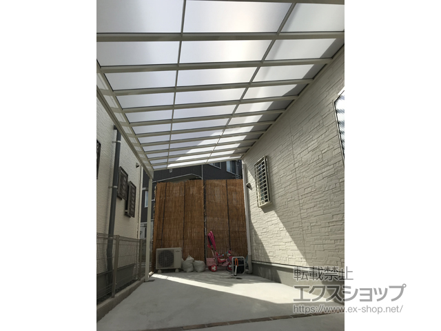 大阪府堺市ののテラス屋根 スピーネ F型 テラスタイプ 積雪〜20cm対応 *正面台形 施工例
