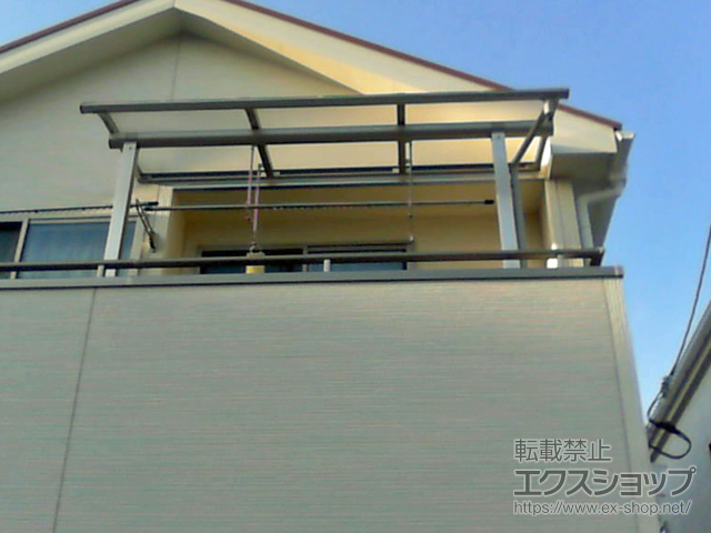 東京都東村山市ののバルコニー・ベランダ屋根 プレシオステラス R型 屋根タイプ 単体 積雪〜20cm対応 施工例