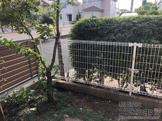 東京都杉並区のLIXIL リクシル(新日軽)のフェンス・柵 セレビューフェンス RP3型 自在柱 施工例