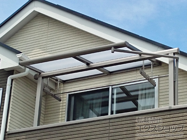 東京都日野市ののバルコニー・ベランダ屋根 スピーネ F型 屋根タイプ 単体 積雪〜20cm対応※自在桁はね出し納まり 施工例