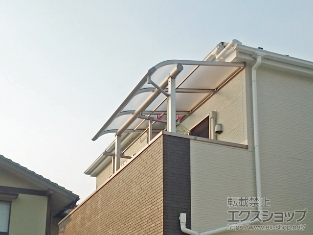 熊本県熊本市ののバルコニー・ベランダ屋根 ヴェクターテラス R型 屋根タイプ 単体 積雪〜20cm対応 施工例