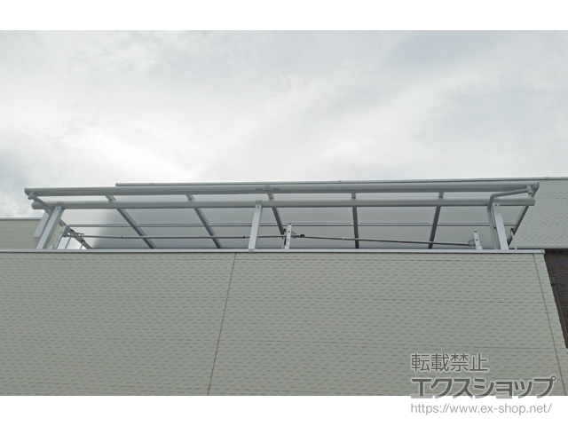 埼玉県入間郡三芳町ののバルコニー・ベランダ屋根 ヴェクターテラス F型 屋根タイプ 連棟 積雪〜20cm対応 施工例