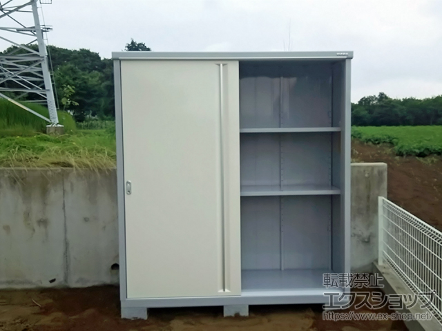 茨城県鉾田市のの物置・屋外倉庫 シンプリー 一般型 1740×615×1903 MJX-176E-FW 施工例