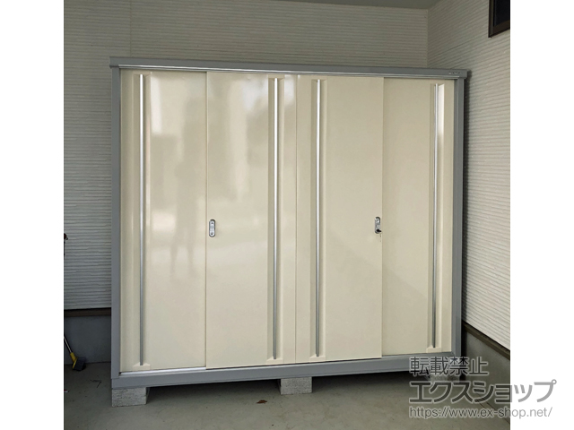 東京都板橋区のの物置・屋外倉庫 シンプリー 一般型 2160×615×1903 MJX-216E-P-FW 施工例