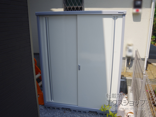 神奈川県藤沢市のの物置・屋外倉庫 シンプリー 一般型 1520×905×1903 MJX-159E-P-FW 施工例