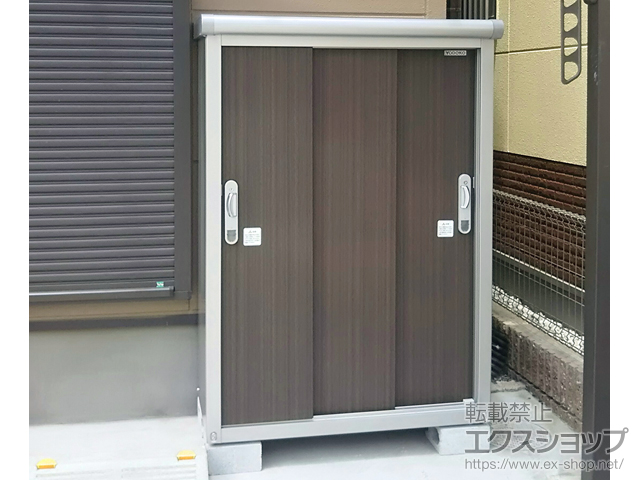 大阪府高石市のの物置・屋外倉庫 エスモ 一般型 1050×520×1501 ESE-1005E-DW 施工例