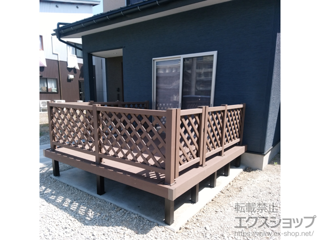 岐阜県高山市ののウッドデッキ リウッドデッキ 200＋リウッドデッキフェンス2型 ラチス格子 施工例