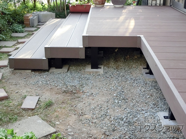 宮城県名取市ののウッドデッキ リウッドデッキ 200＋リウッド ステップ5型 ステップSタイプ（2段） 施工例