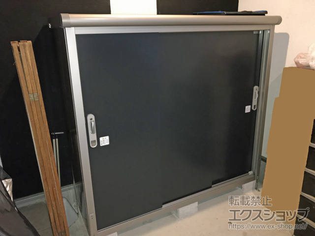 東京都渋谷区のの物置・屋外倉庫 エスモ 一般型 1650×520×1501 ESE-1605E-SM 施工例