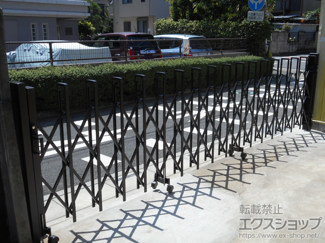 埼玉県さいたま市ののカーゲート トリップゲート RB型 ノンレール 片開き 49S 施工例