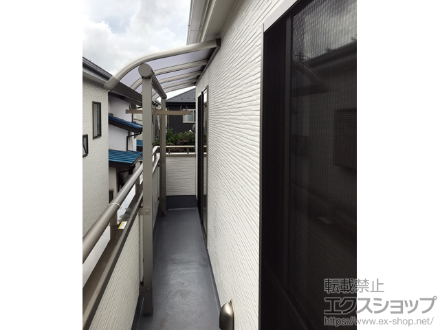 埼玉県志木市ののバルコニー・ベランダ屋根 プレシオステラス R型 屋根タイプ 単体 積雪〜20cm対応 施工例