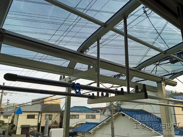 大阪府八尾市ののバルコニー・ベランダ屋根 ヴェクターテラス R型 屋根タイプ 単体 積雪〜20cm対応 施工例