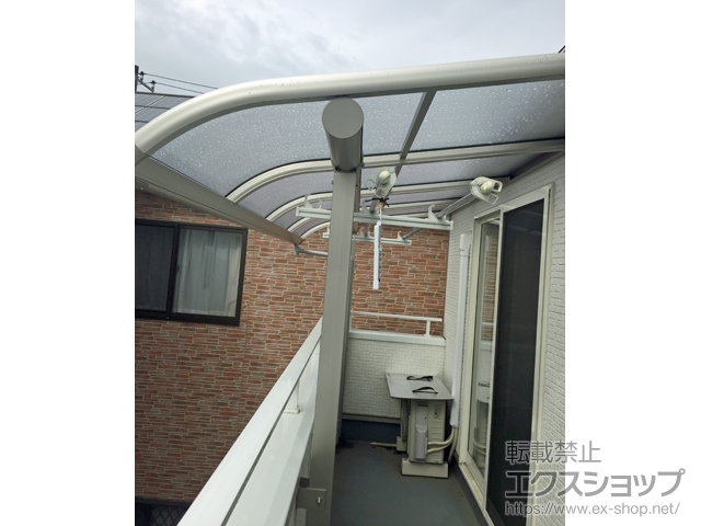 埼玉県狭山市ののバルコニー・ベランダ屋根 プレシオステラス R型 屋根タイプ 単体 積雪〜20cm対応 施工例