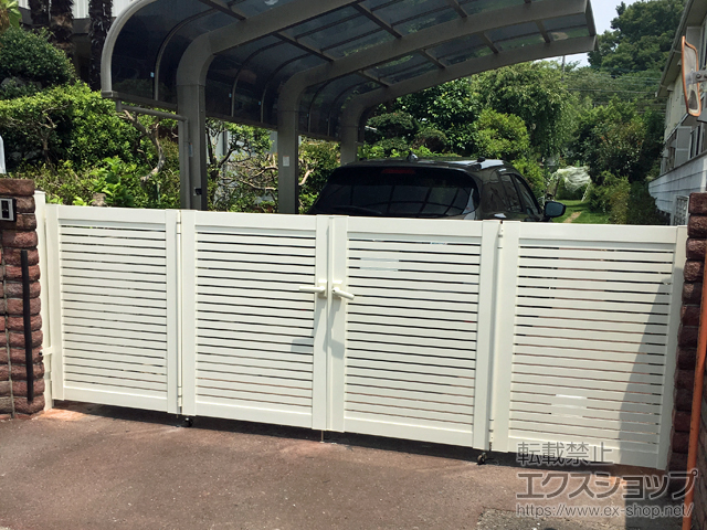 埼玉県鴻巣市のの門扉 シンプレオ門扉3型 横太格子 4枚折戸セット 門柱使用 施工例