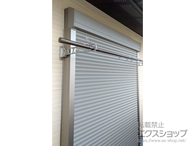 愛知県豊川市のLIXIL リクシル（トステム）の窓シャッター 【特注】リフォームシャッター イタリヤ 手動式 施工例