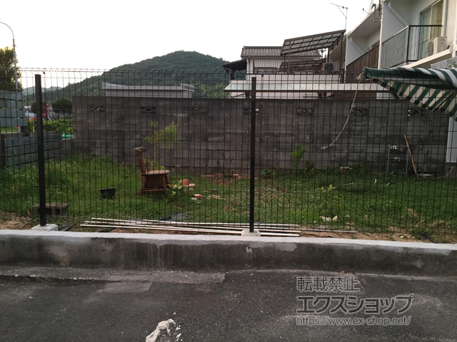兵庫県姫路市ののフェンス・柵 イーネットフェンス1F型 自由柱施工 施工例