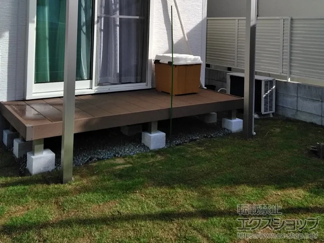 �ޗǌ��ޗǎs�̂̃E�b�h�f�b�L�A�e���X���� �}�[�W�E�b�h�f�b�L �{�H��