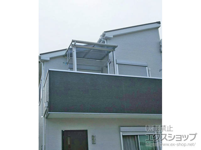 埼玉県越谷市ののバルコニー・ベランダ屋根 プレシオステラス F型 屋根タイプ 単体 積雪〜20cm対応 施工例