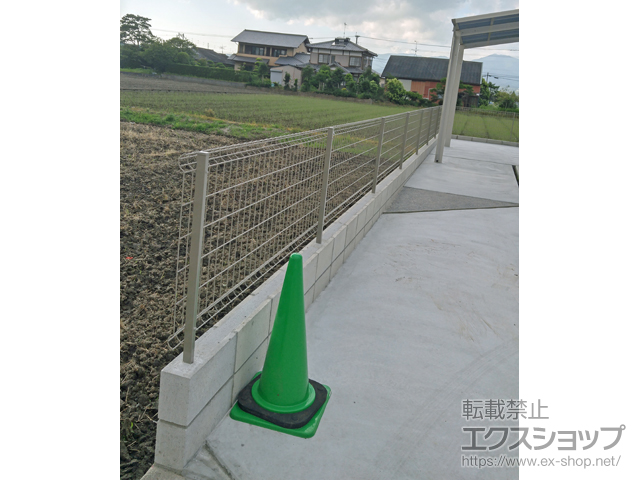 長崎県諫早市ののフェンス・柵 ハイグリッドフェンスUF8型 フリーポールタイプ 施工例