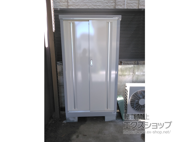 京都府京都市のの物置・屋外倉庫 シンプリー 一般型 900×415×1603 MJX-094D-P-FW 施工例