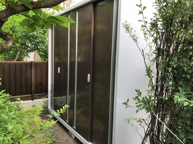 奈良県北葛城郡上牧町のの物置・屋外倉庫 シンプリー 一般型 2160×905×1903 MJX-219E-P-TB 施工例