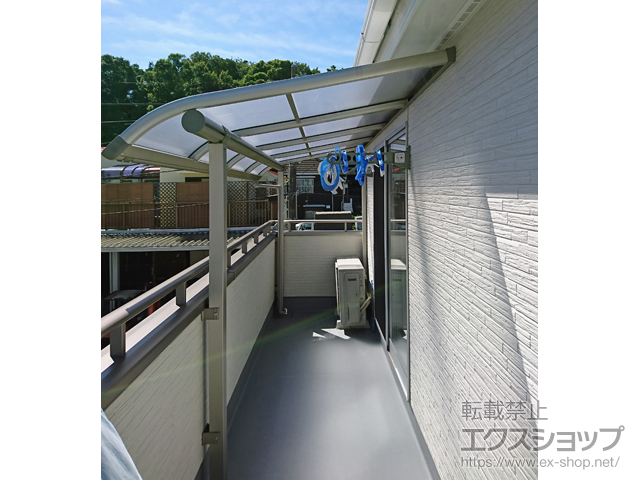 千葉県松戸市ののバルコニー・ベランダ屋根 ヴェクターテラス R型 屋根タイプ 単体 積雪〜20cm対応 施工例