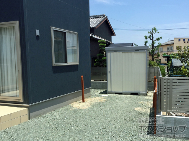 福岡県柳川市のの物置・屋外倉庫 ネクスタ 一般型 1790×1370×2020 NXN-25S-FW 施工例