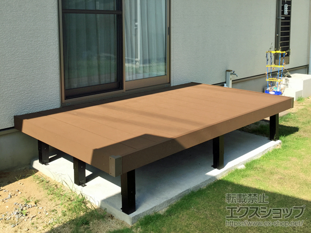 愛媛県伊予郡砥部町ののウッドデッキ リウッドデッキ 200 施工例