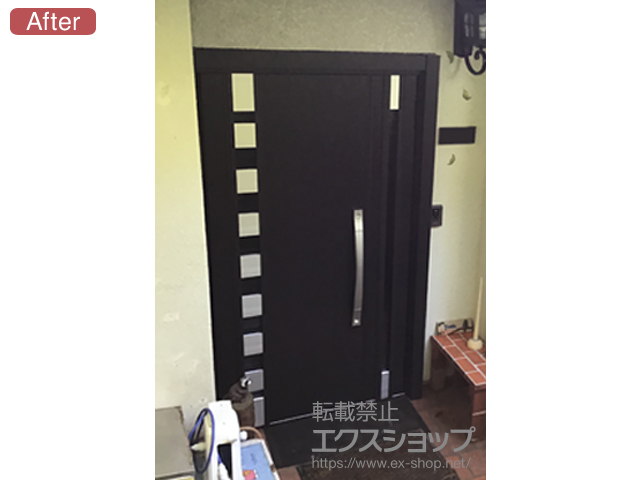 静岡県伊東市のLIXIL リクシル（トステム）の玄関ドア リシェント玄関ドア3 高断熱仕様 親子仕様(ランマ無)L 16N型 ※手動仕様 施工例