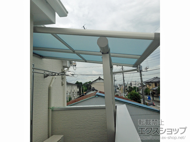 群馬県高崎市ののバルコニー・ベランダ屋根 ヴェクターテラス F型 屋根タイプ 単体 積雪〜20cm対応 施工例