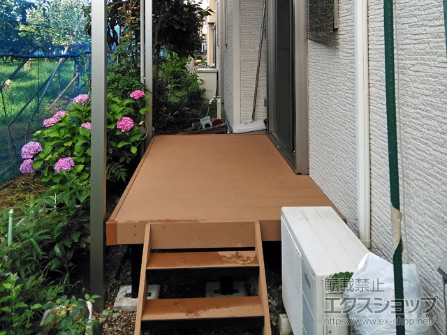 ��t�����P�J�s�̂̃E�b�h�f�b�L�A�e���X���� ���E�b�h�f�b�L 200 �{�H��