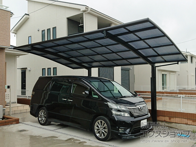 群馬県高崎市ののカーポート ネスカR (ラウンドスタイル) 耐雪風圧強化パッケージ 積雪〜30cm対応 施工例