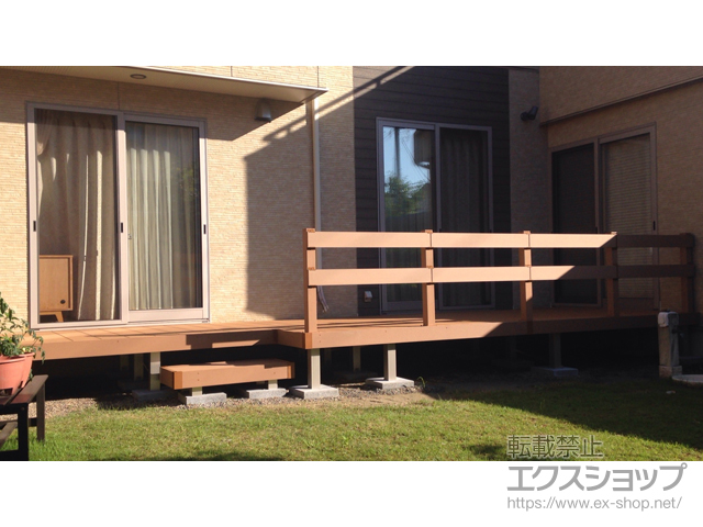 宮城県宮城郡利府町ののウッドデッキ リウッドデッキ 200＋独立式リウッドステップ2型＋リウッドデッキフェンス4型＜横パネル＞ 施工例