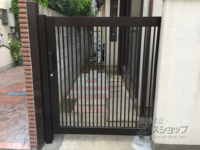 東京都豊島区のの門扉 レナード2型 袖扉なしタイプ　*外観右引き 施工例