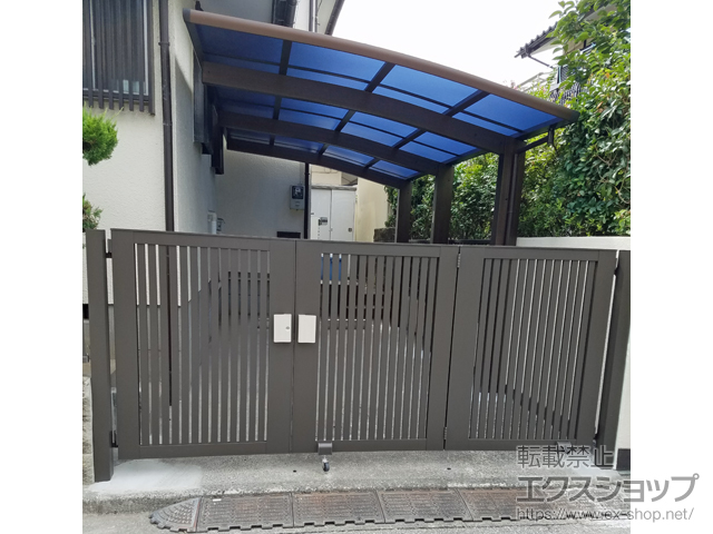 埼玉県上尾市のの門扉 ライシス門扉 4型 太たて桟 3枚折戸 柱使用 施工例
