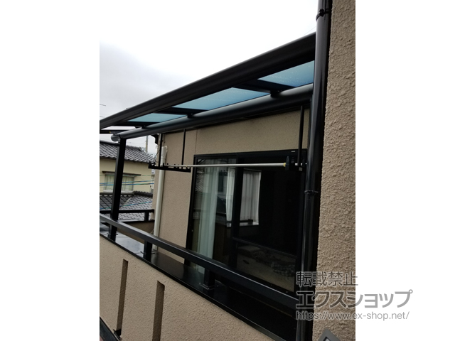 福岡県福岡市ののバルコニー・ベランダ屋根 ヴェクターテラス F型 屋根タイプ 単体 積雪〜20cm対応 施工例
