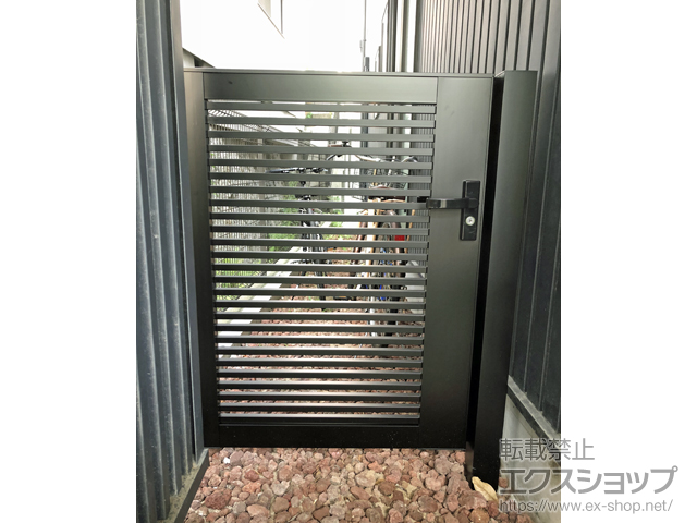 愛知県名古屋市のの門扉 ライシス門扉 1型 細横桟 片開き 柱使用 施工例