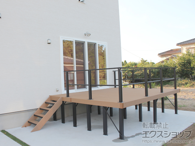 石川県加賀市ののウッドデッキ リウッドデッキ 200 施工例