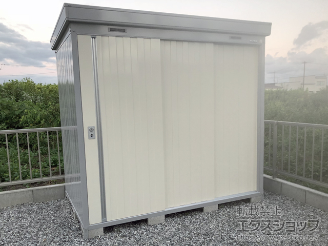 静岡県浜松市のの物置・屋外倉庫 ネクスタ 一般型 2210×1370×2020 NXN-30S-FW 施工例
