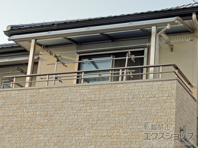 愛知県豊橋市ののバルコニー・ベランダ屋根 ヴェクターテラス R型 屋根タイプ 単体 積雪〜20cm対応 施工例