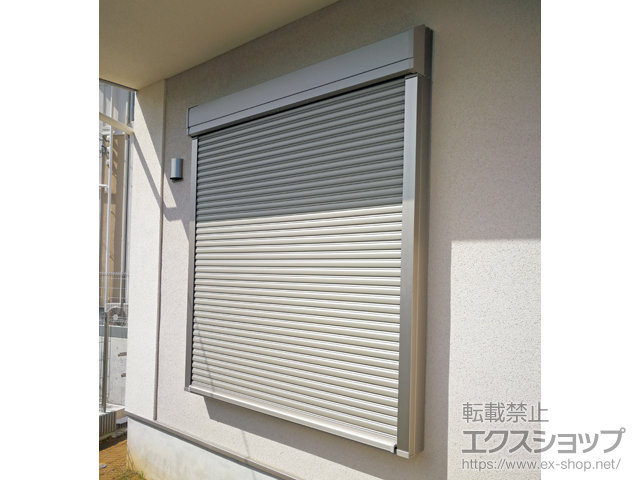 神奈川県川崎市のLIXIL リクシル（トステム）の窓シャッター リフォームシャッター イタリヤ 手動式 施工例