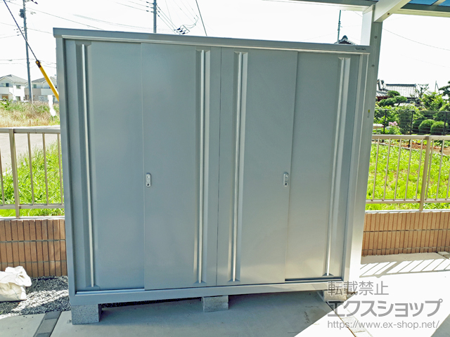 千葉県柏市のの物置・屋外倉庫 シンプリー 一般型 2160×615×1903 MJX-216E-P-FS 施工例