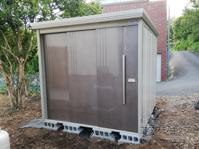 静岡県伊東市のの物置・屋外倉庫 Mr.ストックマンダンディ 一般型 2200×2290×2110 ND-2222-Y-B 施工例