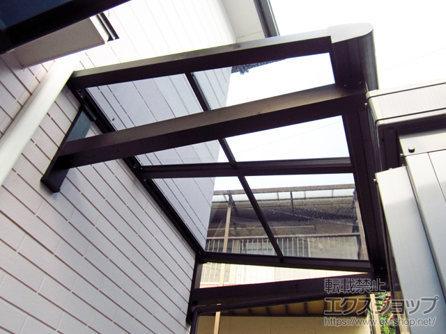 広島県広島市ののテラス屋根 ヴェクターテラス F型 ルーフタイプ 単体積雪〜20cm対応 施工例