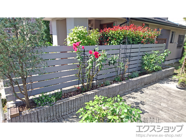 宮城県仙台市ののフェンス・柵 マイティウッド ベーシック 横貼り7段 隙間20mm 施工例