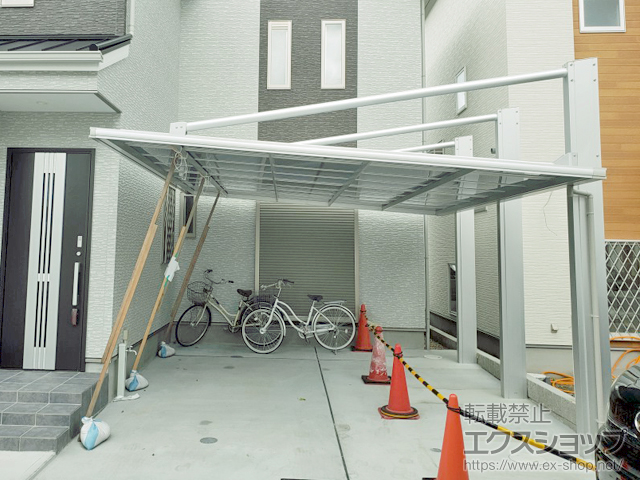 大阪府羽曳野市ののカーポート ダブルフェース 積雪〜20cm対応*側面支持タイプ 施工例