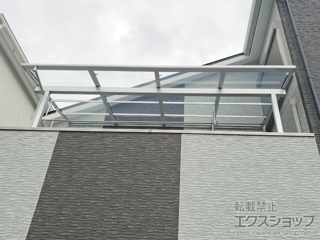 大阪府羽曳野市ののバルコニー・ベランダ屋根 スピーネ F型 屋根タイプ 単体 積雪〜20cm対応 施工例